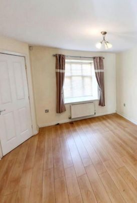 4 bedroom terraced house to rent - Photo 1
