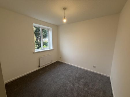 2 bedroom semi-detached house to rent - Photo 2