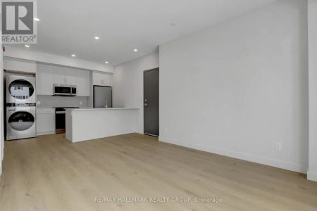 3 - 137 MARQUETTE AVENUE - Photo 2