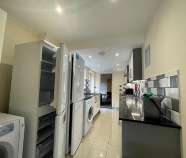 Blenheim Road - Photo 1