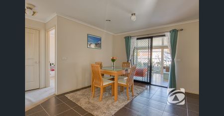 GARDEN PARADISE! - Photo 3