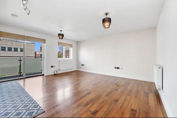 2 Bed Flat, Chatsworth Road, CR0 - Photo 1