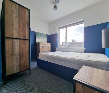 3 bedroom terraced house to rent - Photo 5