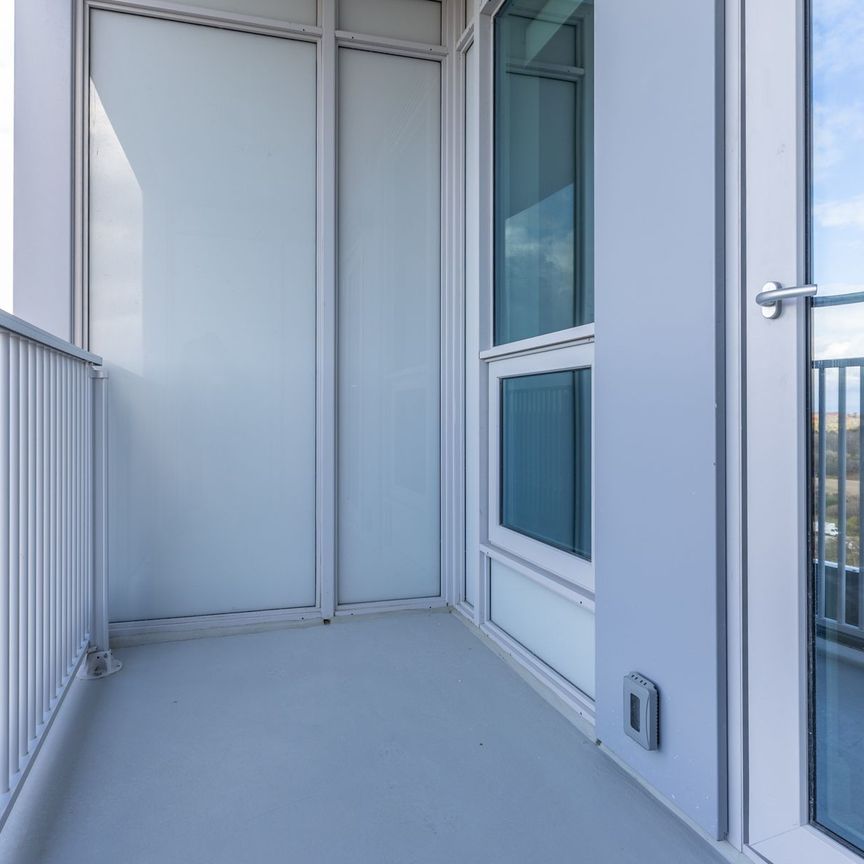 For Lease - 3240 William Coltson Avenue Unit# 1110, Oakville, Ontario - Photo 1