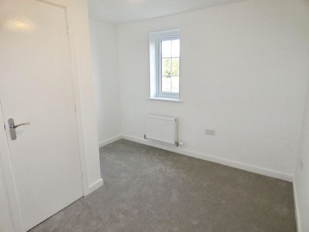 3 bedroom House To Let - Photo 4
