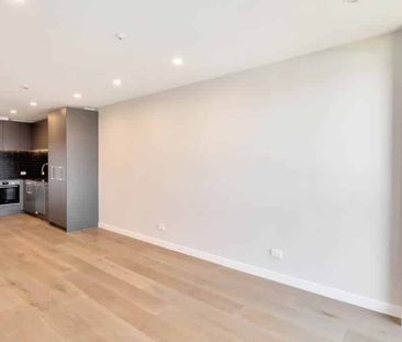 Modern apartment in sunny Point Chevalier - Photo 1