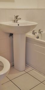 3 Sandbank Drive West End - Photo 3