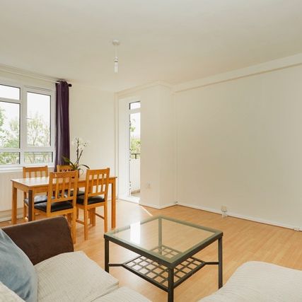 2 Bed Flat, Dan Bryant House, SW12 - Photo 1