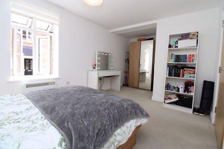 2 bedroom maisonette to rent - Photo 5