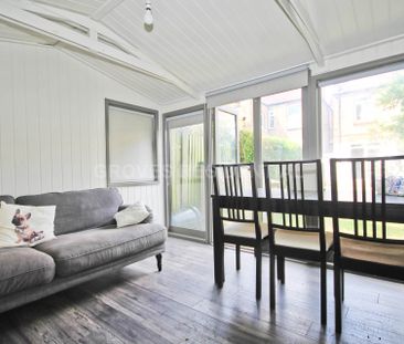 Price £1,950 pcm - Available Now - Unfurnished - Photo 5