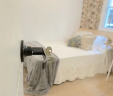 Avenida de Ramón y Cajal, Sevilla, Andalusia 41005 - Photo 2