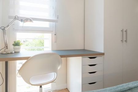 Avenida del Cardenal Herrera Oria, Madrid, Community of Madrid 28034 - Foto 2