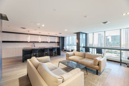 For Lease - 4065 Confederation Parkway Unit# 10, Mississauga, Ontario - Photo 2