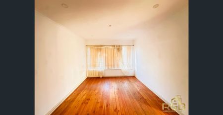 17 Wolsten Road, Para Hills, SA 5096 - Photo 2