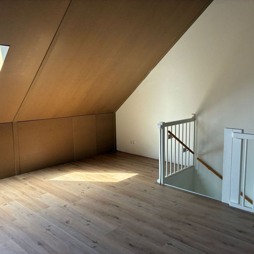 Parvatistraat 22, Homeruskwartier Zuid, 1363XG, Almere - Foto 1