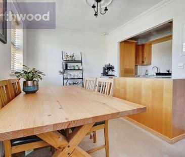 Bishopfields Drive, YO26 - Photo 5