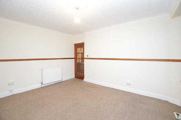 4 bedroom terraced house to rent - Photo 1