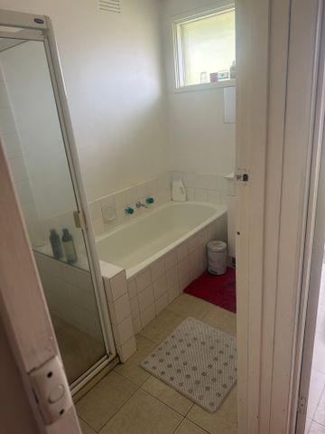 Noble Park - Photo 4
