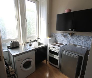 1 Bedroom Property To Rent - Photo 4