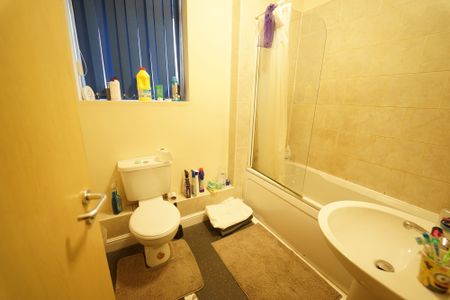 Flat 1, Old Nottingham Arms, NG7 3DN, NOTTINGHAM - Photo 3