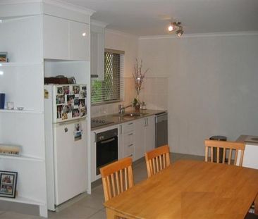 Beachside Bliss - Ground Floor 3-Bedroom Unit at Buddina Beach - Photo 1