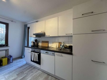 Helle 3-Zimmerwohnung mit Balkon, Terrasse und Stellplatz - Foto 3