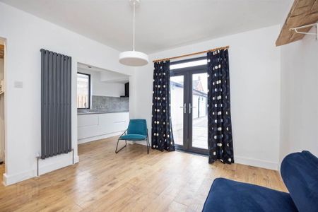 Six Month Rental @, 27 Grand Parade, Belfast, BT5 5HG - Photo 5