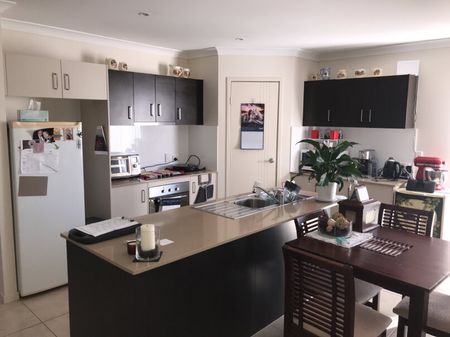 8B Glasshouse Street - Photo 2