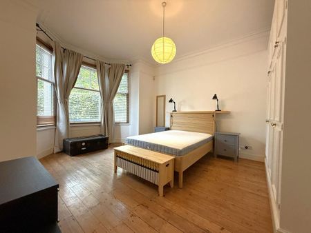 2 bedroom flat to rent - Photo 3