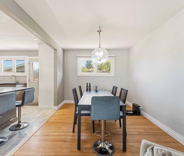 15 15 ULLSWATER Drive, K2H 5H3, Ontario - Photo 4