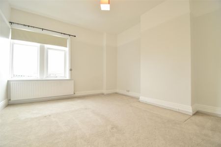 272 Barnsley Road, Wakefield - Photo 3