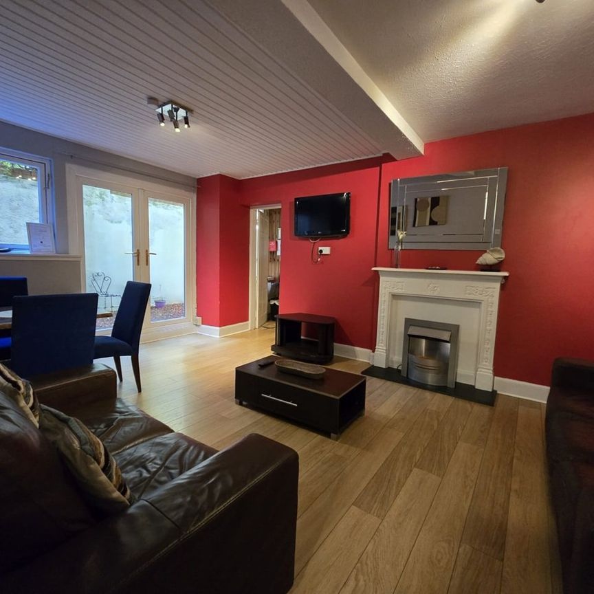 3 Bed Flat, Forth Street, EH1 - Photo 1