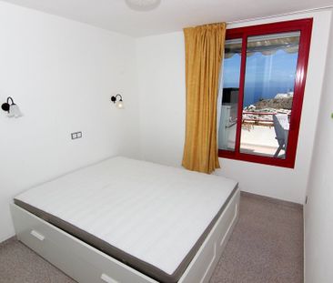 Apartment to rent in Puerto Rico, Gran Canaria with sea view - Photo 2