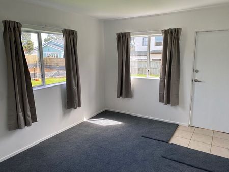 Charming 2BR Flat in Pt Chevalier! - Photo 4