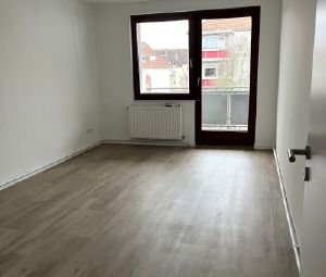 Univiertel, sanierte 1 Zimmer Whg. mit Balkon - Foto 1