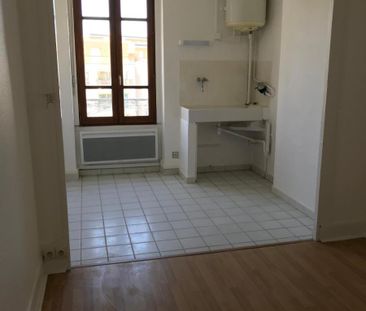Location Appartement 1 pièce 28m² LYON 3ème - Photo 1
