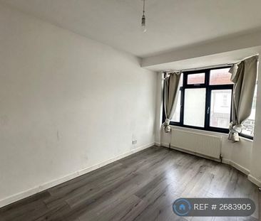 4 bedroom terraced house to rent - Photo 2