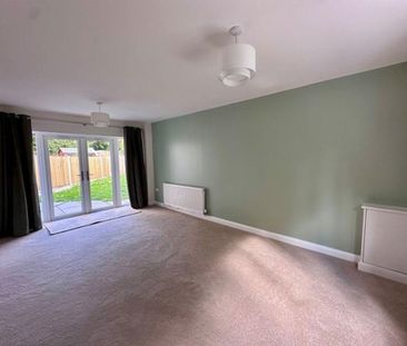 3 bedroom terraced house to rent - Photo 4