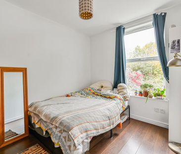 3 bedroom apartment to rent - Photo 2