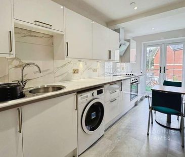 Connaught Road, Roath, Cardiff, CF24 - Photo 5