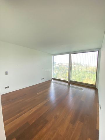 Excelente Apartamento T4 + 1 no Coração do Estoril | Vista Deslumbrante para o Mar - Photo 5