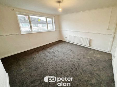 Park Avenue, Rogerstone, NEWPORT - Photo 4