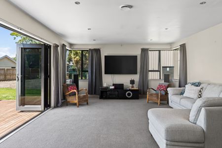 Move-In Ready Comfort on MacDonald Street - Photo 4