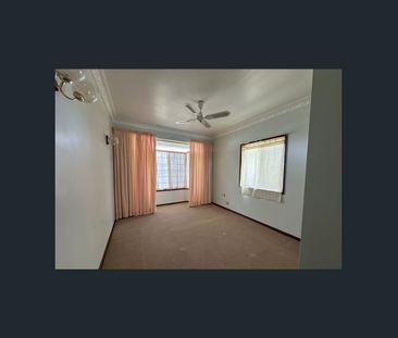 Quality 3-Bedroom Residence Offering Comfort and Convenience - Photo 2