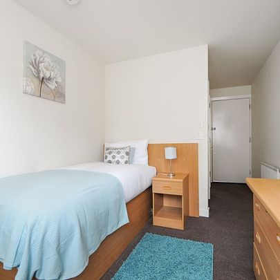 Barnard House, Hackney E9 - £804.69 per month (includes utility bills and council tax) - Photo 1