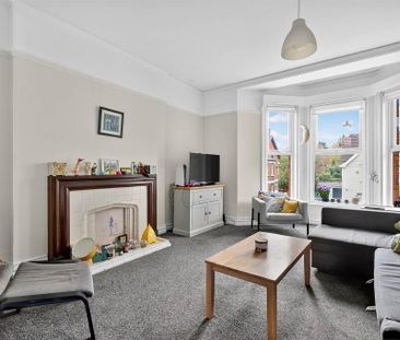 Apt 4, 52 Myrtlefield Park, Belfast, BT9 6NF - Photo 4