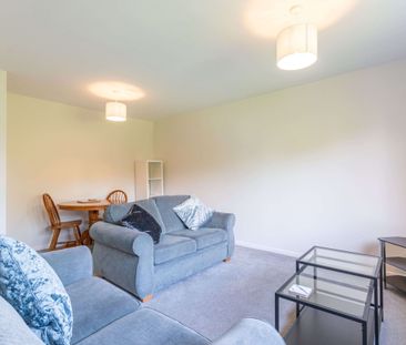 1074L Howden Hall Crescent, Edinburgh, EH16 6UR - Photo 2