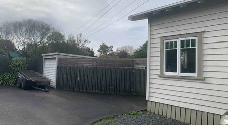 2 bedroom + study or 3 bedroom - Photo 2