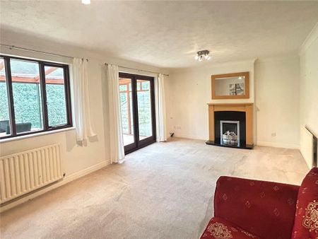 3 bedroom semi-detached house to rent - Photo 3