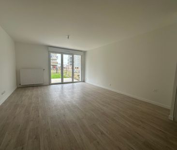 Location Appartement 4 pièces 80m² LUISANT 28600 - Photo 2